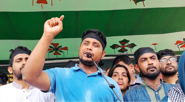 ড. ইউনূসের স্বজনপ্রীতির সবচেয়ে বড় উদাহরণ স্বাস্থ্য উপদেষ্টা: হাসনাত আব্দুল্লাহ
